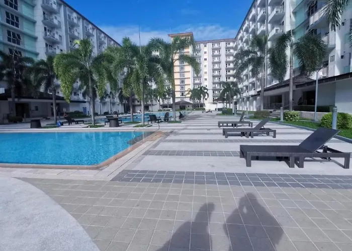 Field Residences Near Airport *