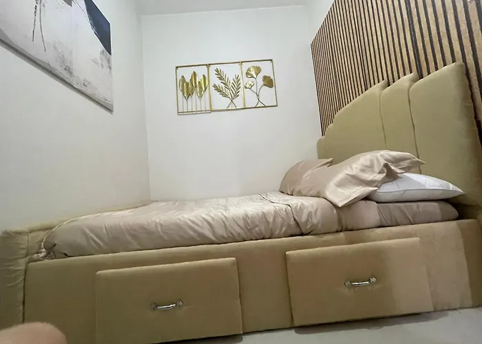 Field Residences Near Airport * Manila